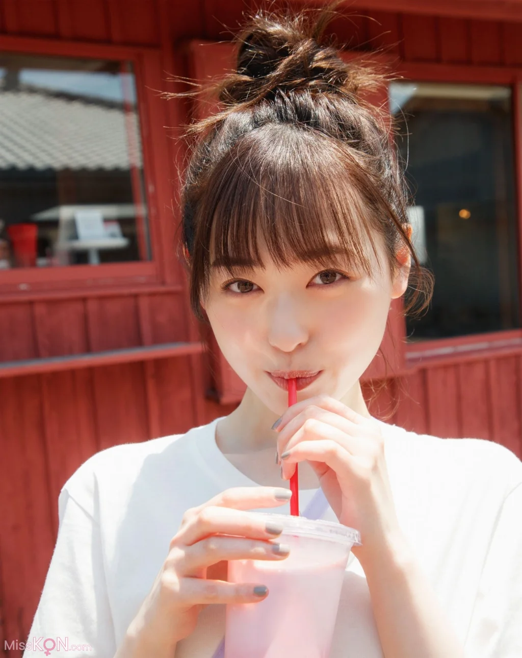 [JP] Haruka Fukuhara (福原遥):【電子版特典画像付き】フォトブック gift (154 photos) – Page 2