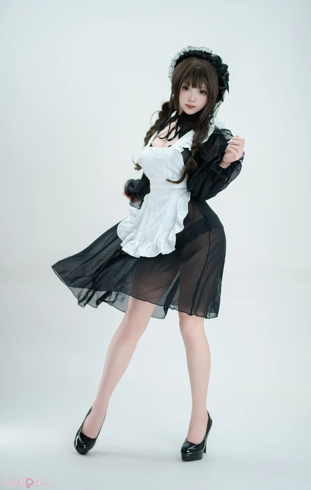 Coser@Bangni邦尼: 枪械女仆 (68 photos + 6 videos)