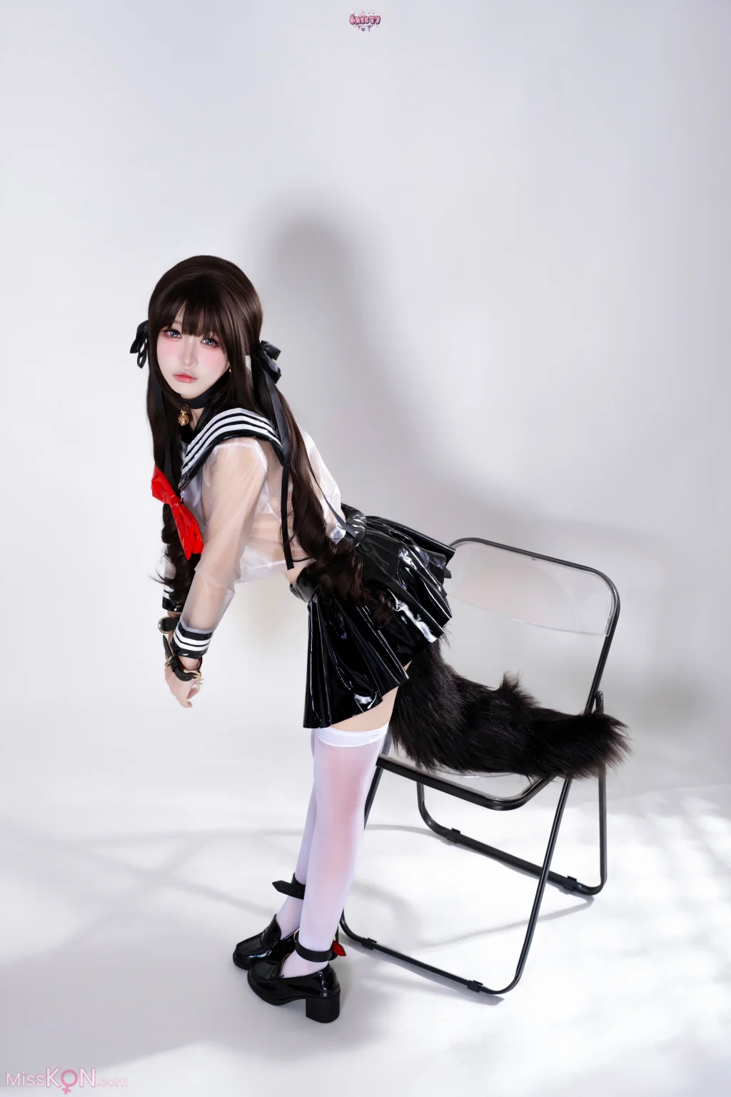 Coser@柒柒要乖哦: 兽尾透明JK (112 photos)