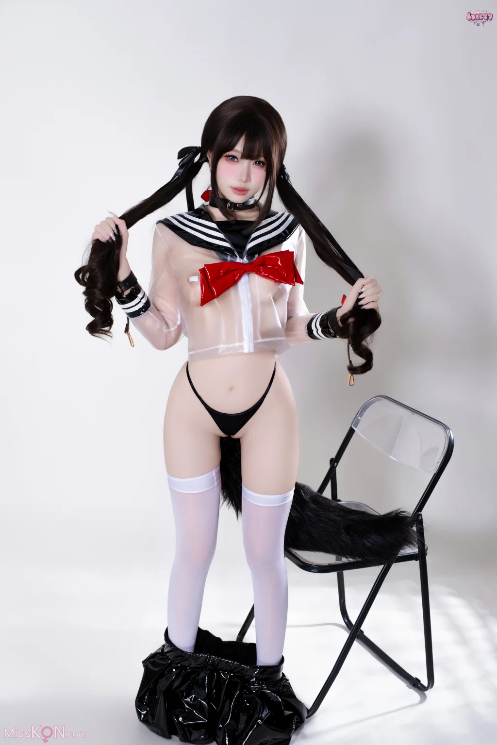Coser@柒柒要乖哦: 兽尾透明JK (112 photos) – Page 2
