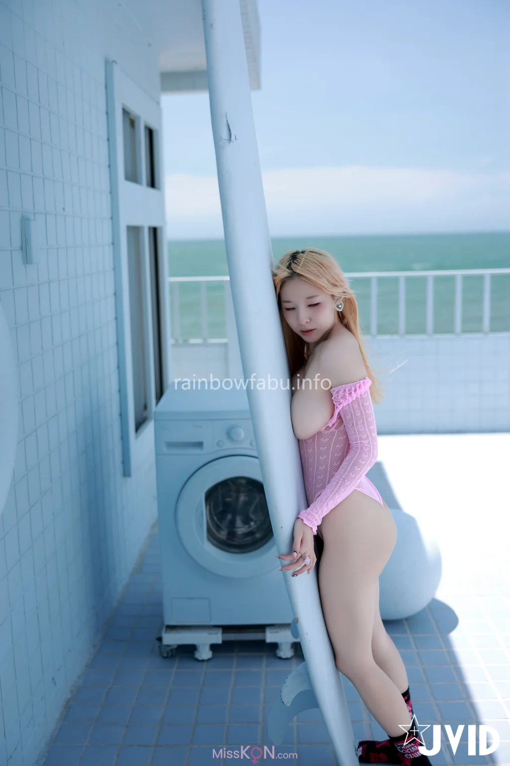 [JVID] 黎菲兒: 超巨乳菲兒穿著超性感粉色連身洞洞泳裝 (110 photos + 1 video) – Page 2