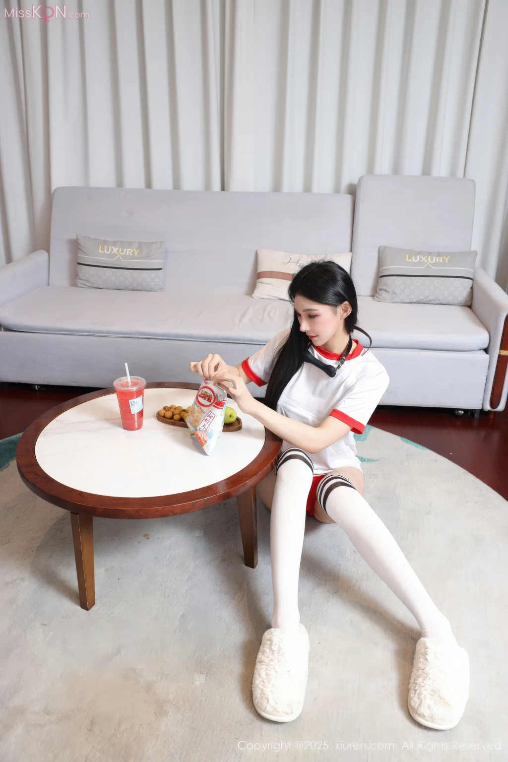 XIUREN No.11110: 许微微呀 (87 photos)