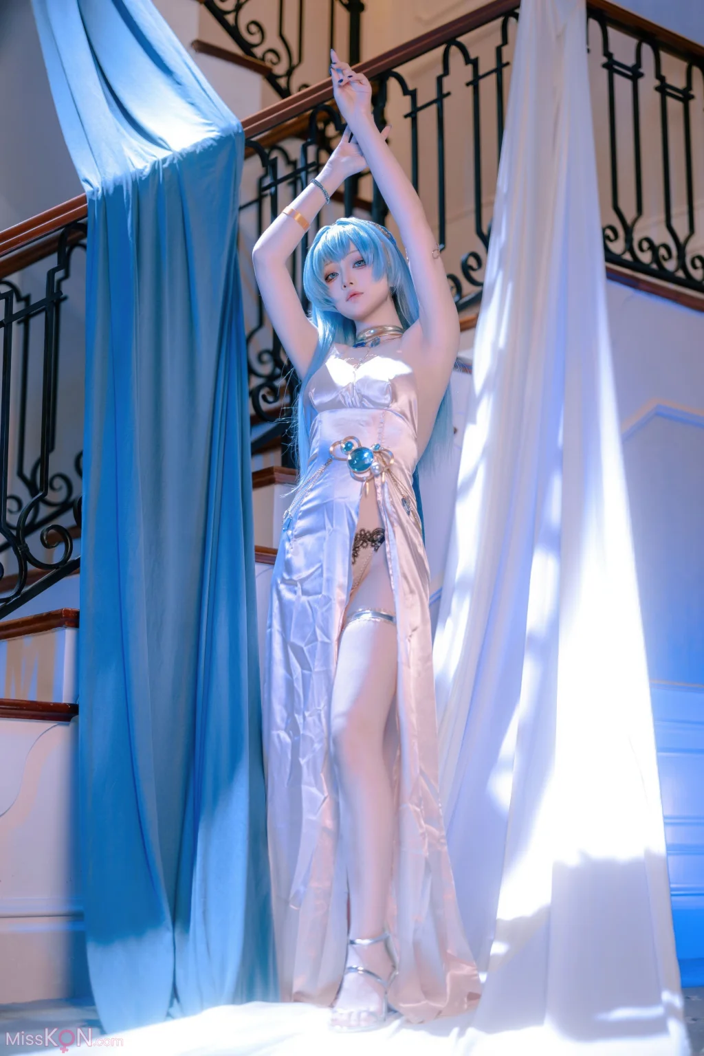 Coser@屿鱼: 胜利女神 妮姬 海伦 礼服 (60 photos) – Page 2