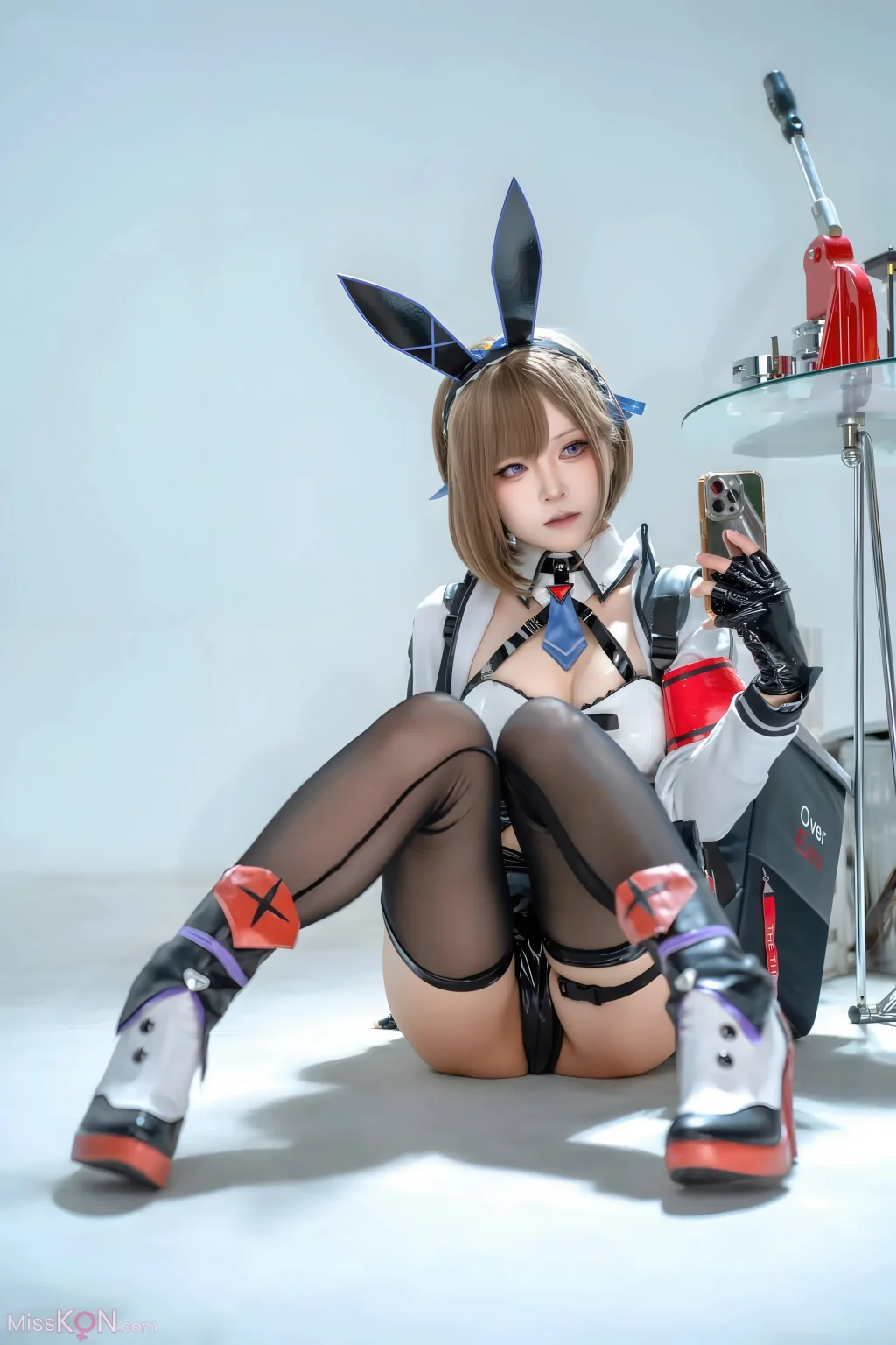Coser@矢量鱼: 外卖兔女郎 小葵 (40 photos)