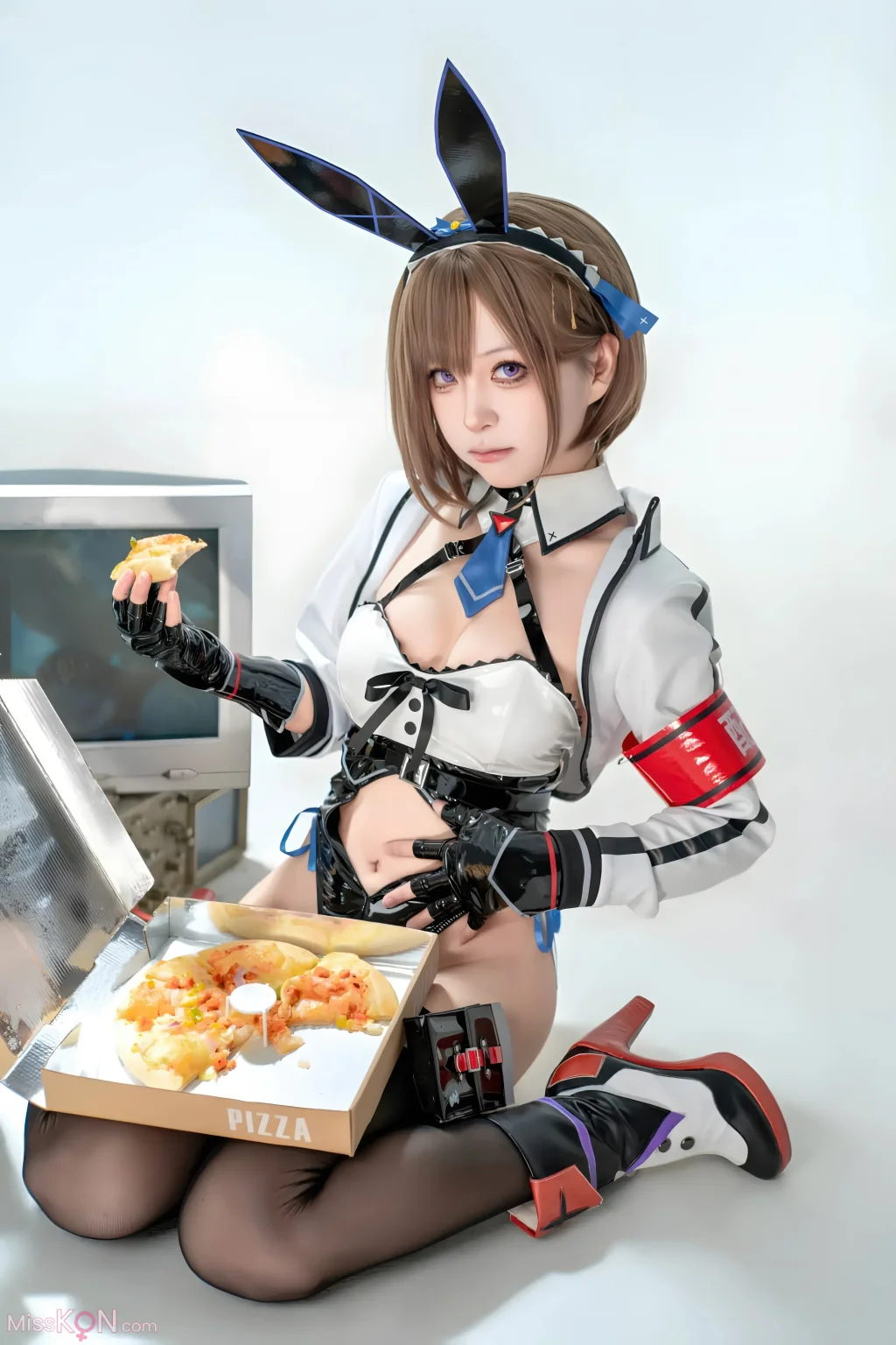 Coser@矢量鱼: 外卖兔女郎 小葵 (40 photos) – Page 2