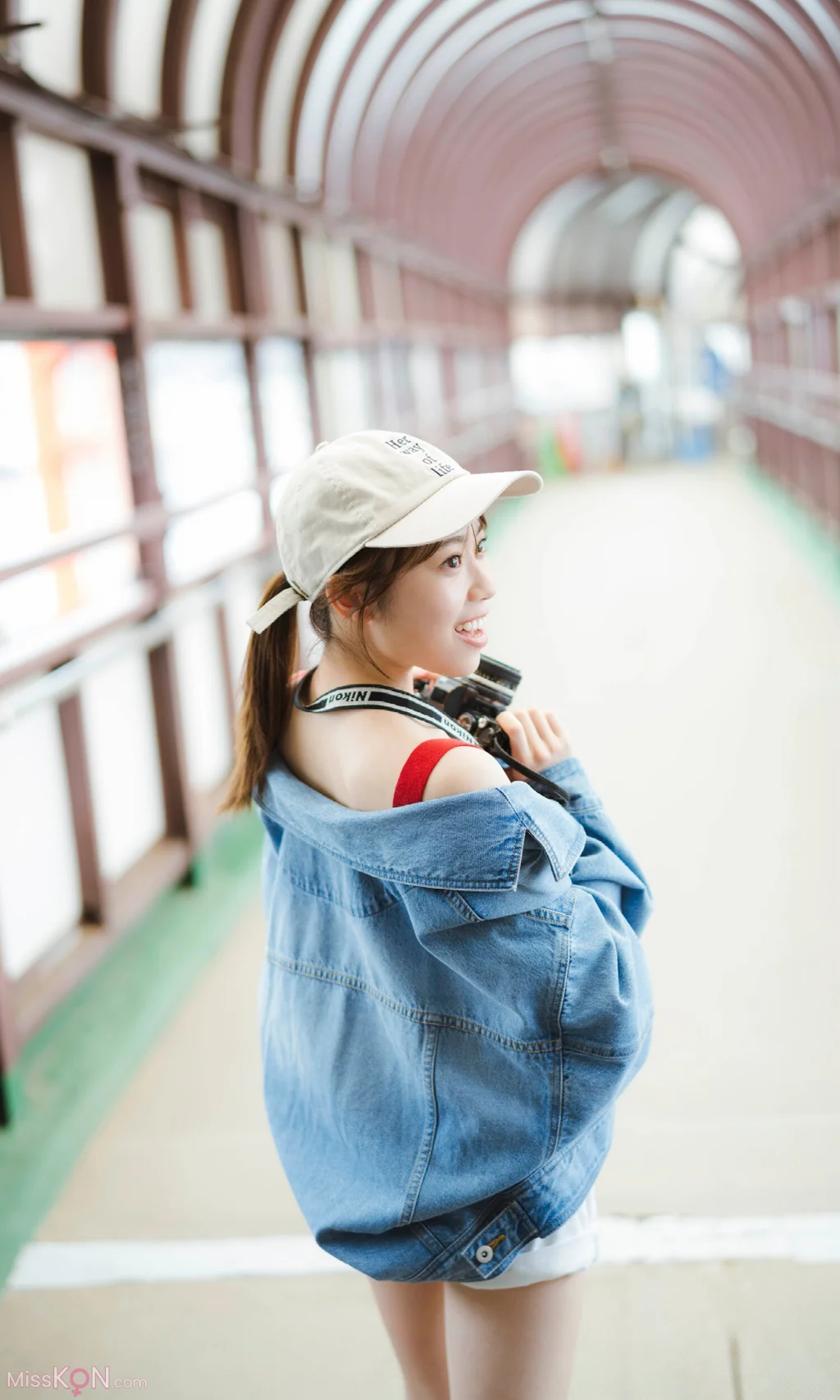 [JP] Sayuri Date (伊達さゆり):【デジタル限定】写真集「雨恋ダイアリー」 (週プレ PHOTO BOOK) (82 photos)