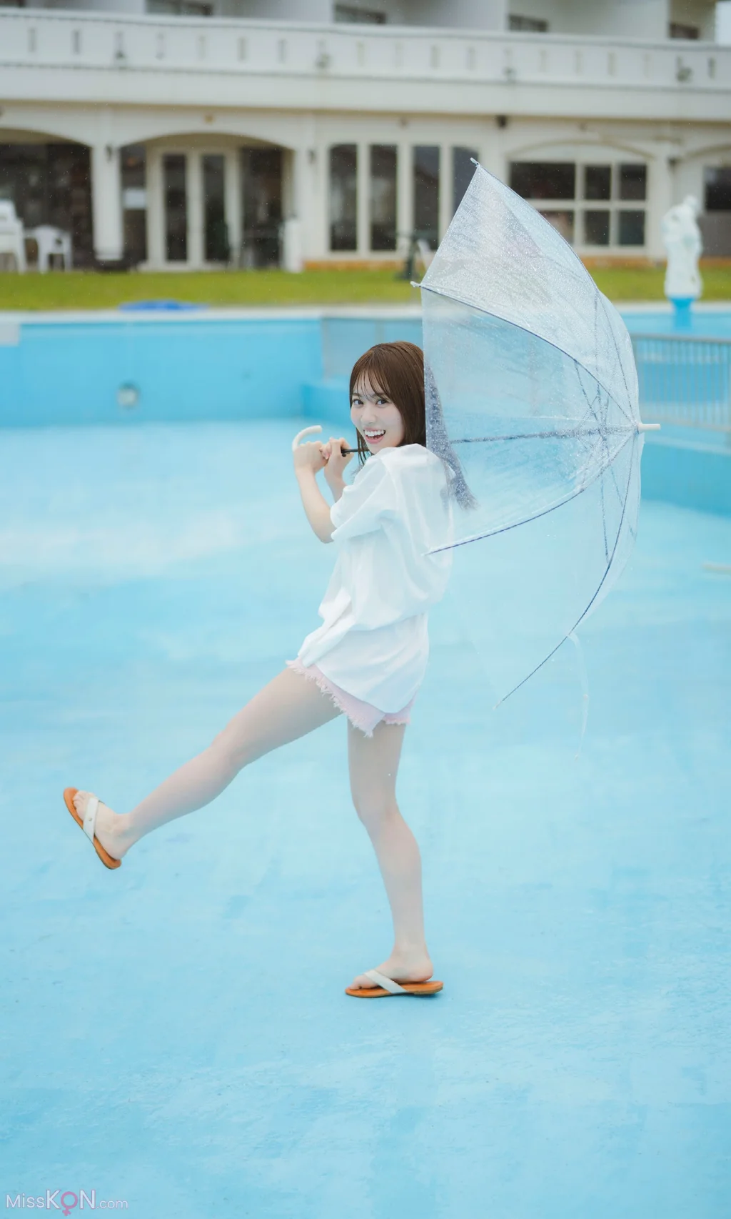 [JP] Sayuri Date (伊達さゆり):【デジタル限定】写真集「雨恋ダイアリー」 (週プレ PHOTO BOOK) (82 photos)