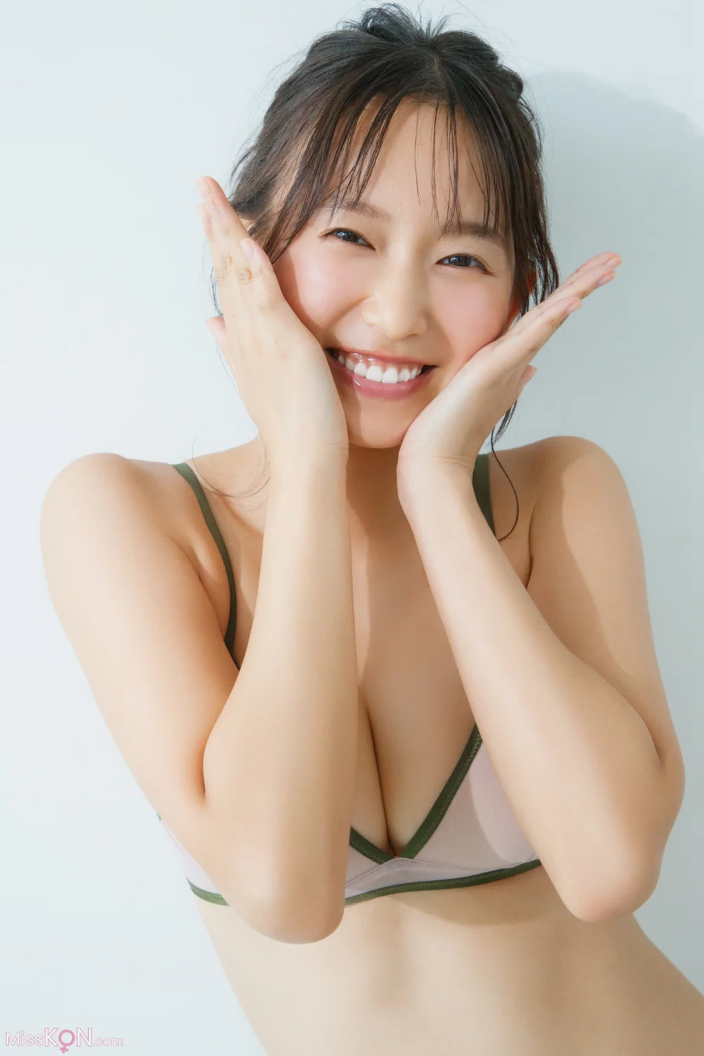 [JP] Shida Nene (志田音々): FRIDAYデジタル写真集 純情​ (98 photos)