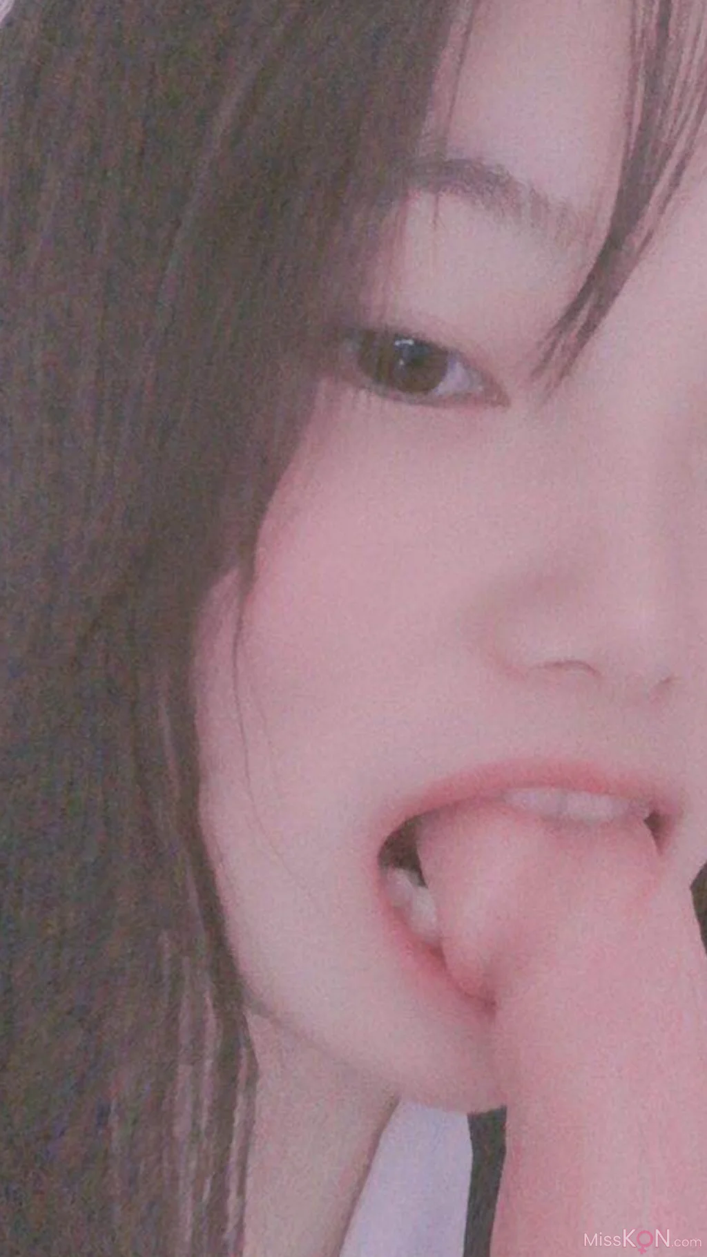 小坦克型女大学: 户外露出 漂亮学生妹私下极度反差 性瘾小母狗 (480 photos + 140 videos)