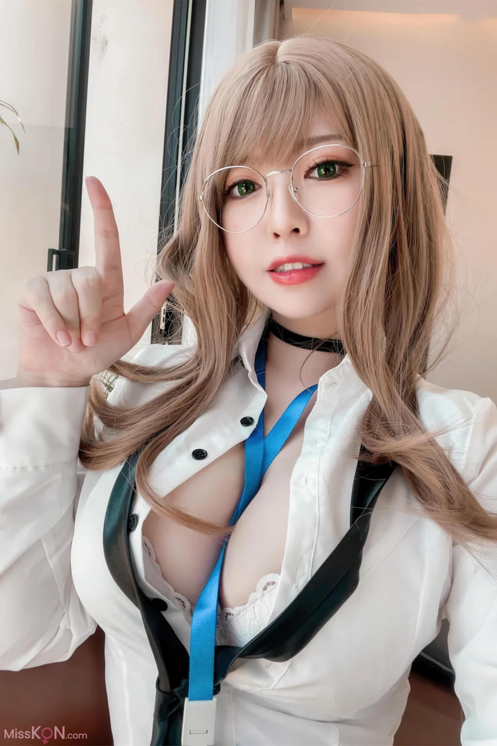 Coser@半半子: Nikke胜利女神 艾玛秘书 (76 photos) – Page 2