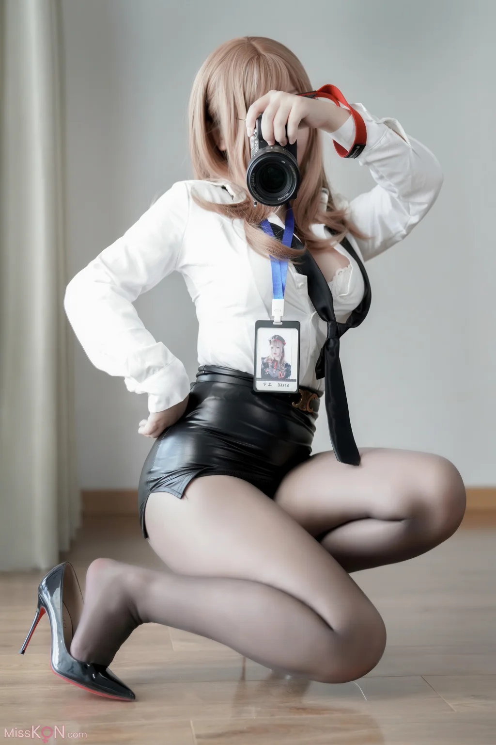 Coser@半半子: Nikke胜利女神 艾玛秘书 (76 photos) – Page 3