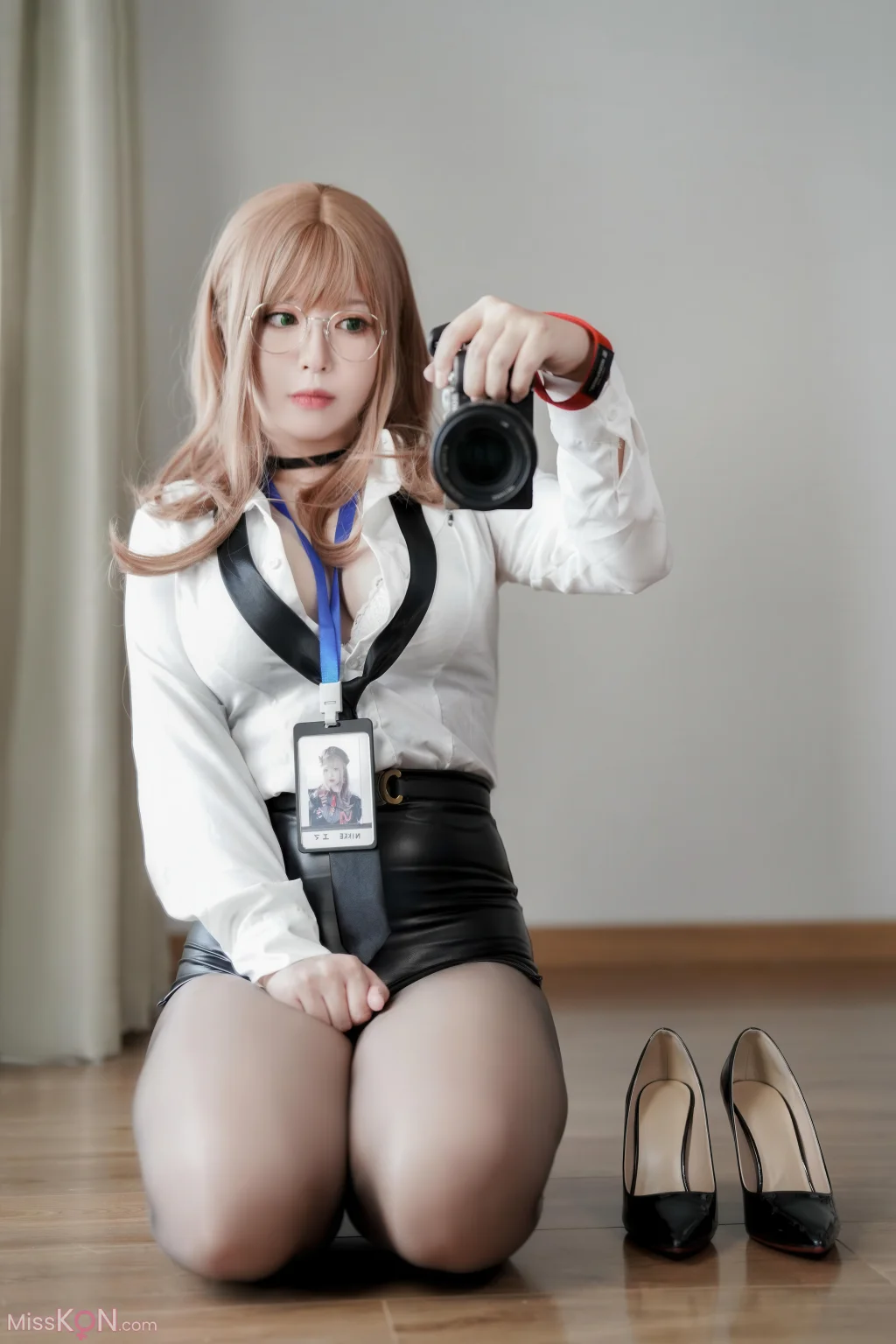 Coser@半半子: Nikke胜利女神 艾玛秘书 (76 photos) – Page 3