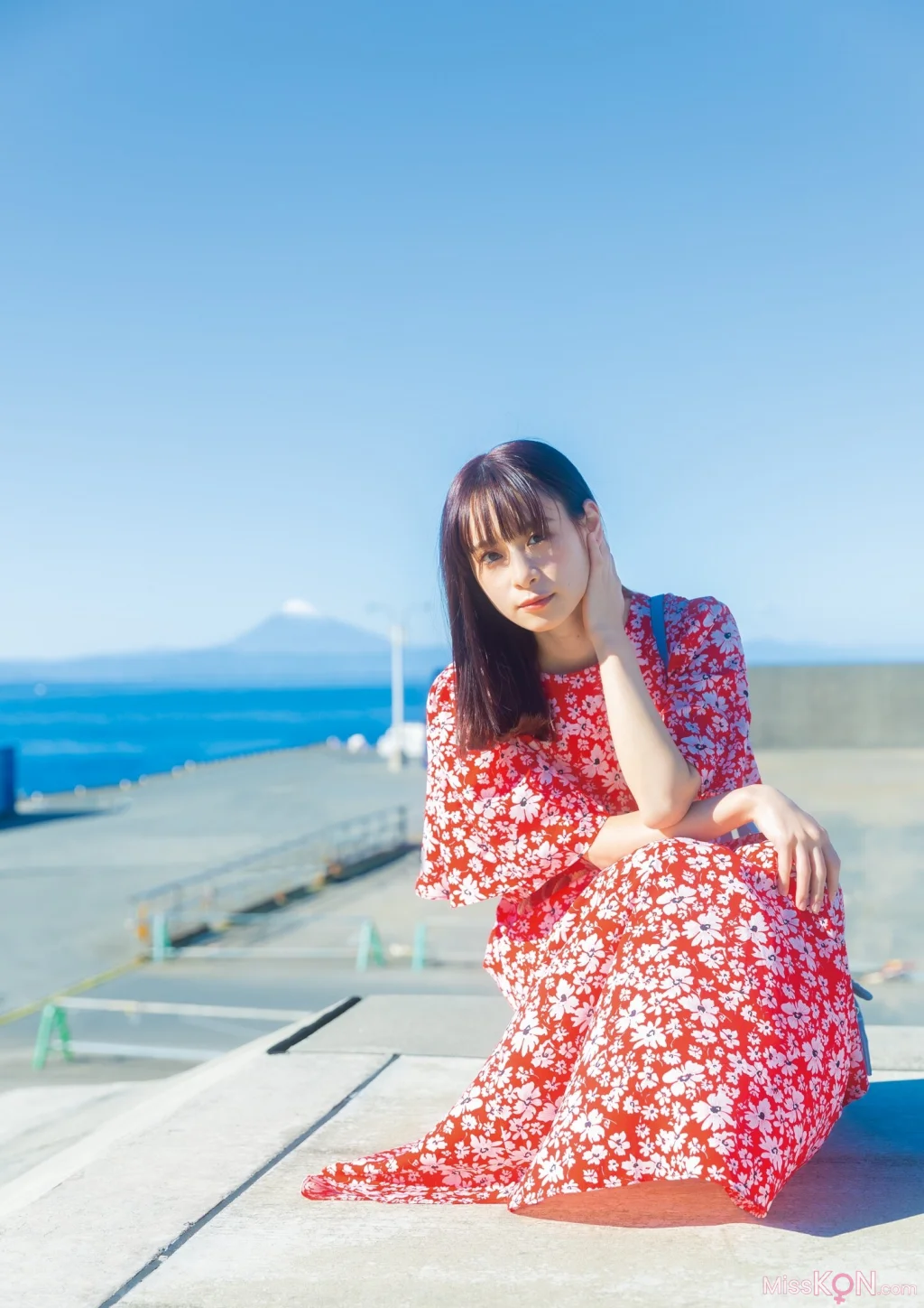 [JP] Kaori Maeda (前田佳織里): 1st写真集 おとなのかおり (声優パラダイス) (154 photos)