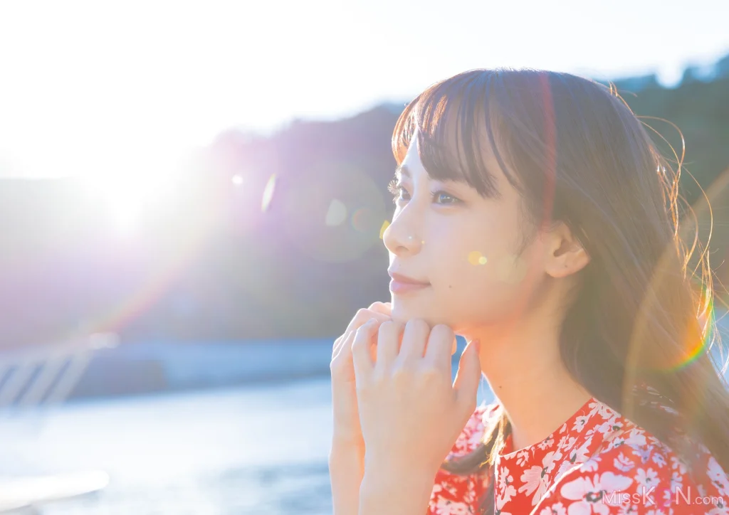 [JP] Kaori Maeda (前田佳織里): 1st写真集 おとなのかおり (声優パラダイス) (154 photos)