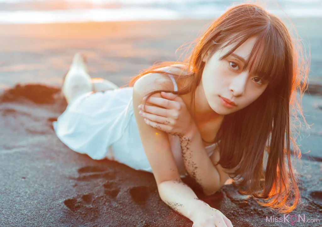 [JP] Kaori Maeda (前田佳織里): 1st写真集 おとなのかおり (声優パラダイス) (154 photos)