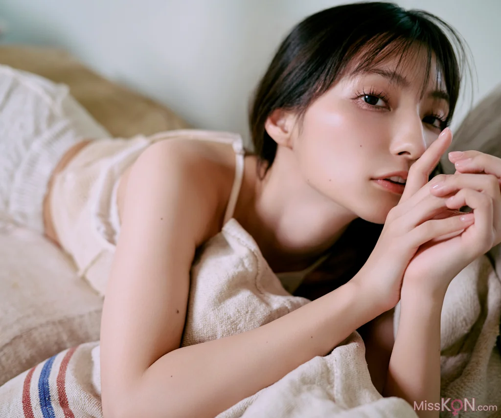 [JP] Marika Kōno (高野麻里佳):【デジタル限定】 写真集 embrace 「My Girl」 (62 photos)