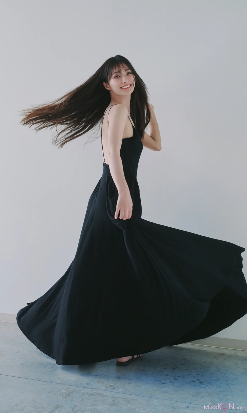 [JP] Marika Kōno (高野麻里佳):【デジタル限定】 写真集 embrace 「My Girl」 (62 photos)