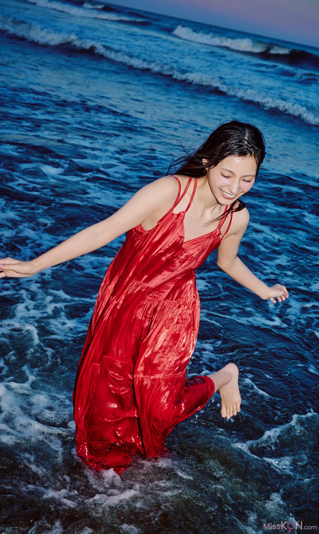 [JP] Marika Kōno (高野麻里佳):【デジタル限定】 写真集 embrace 「My Girl」 (62 photos) – Page 2