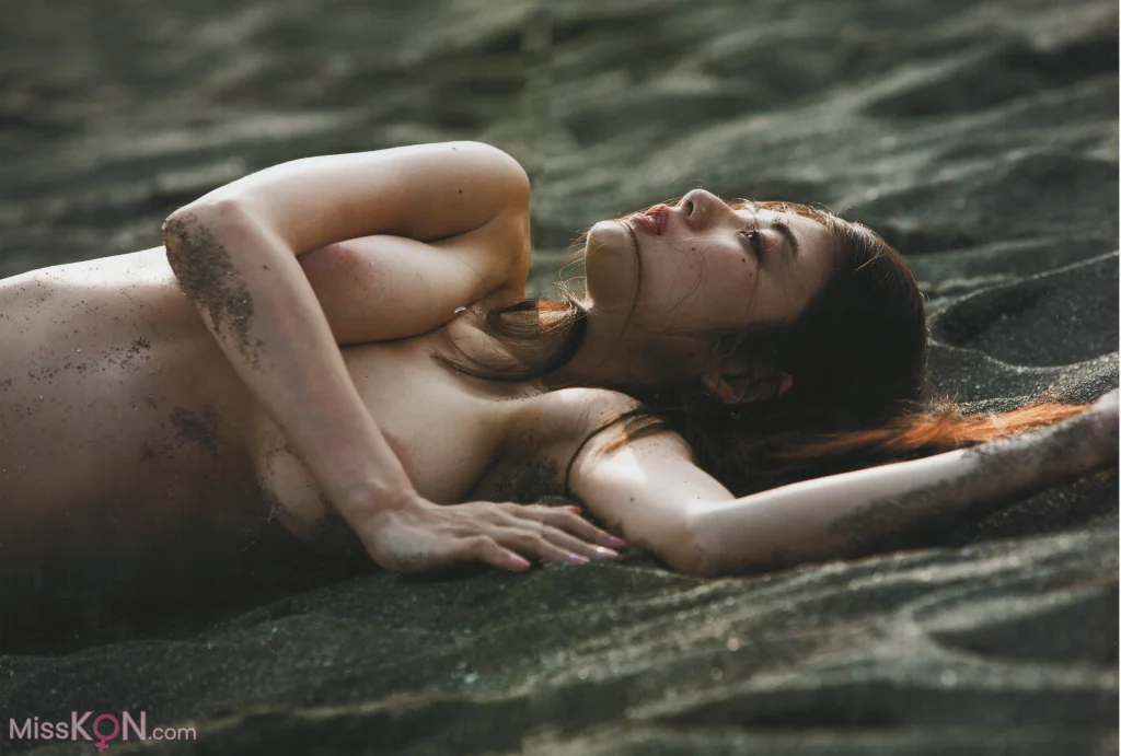 [JP] Moemi Katayama (片山萌美): Rashin《裸芯》 (81 photos) – Page 2