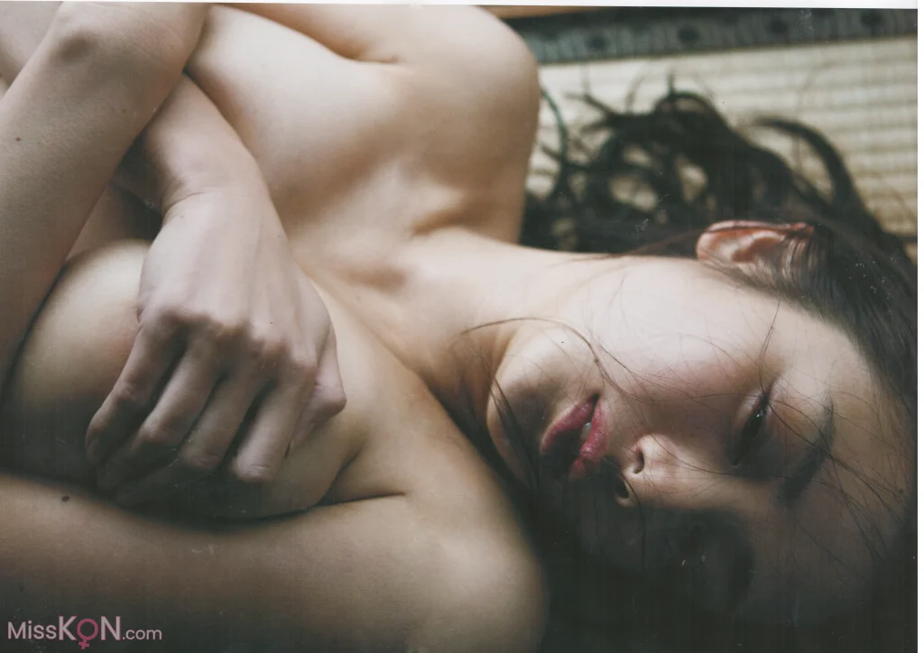 [JP] Moemi Katayama (片山萌美): Rashin《裸芯》 (81 photos) – Page 3