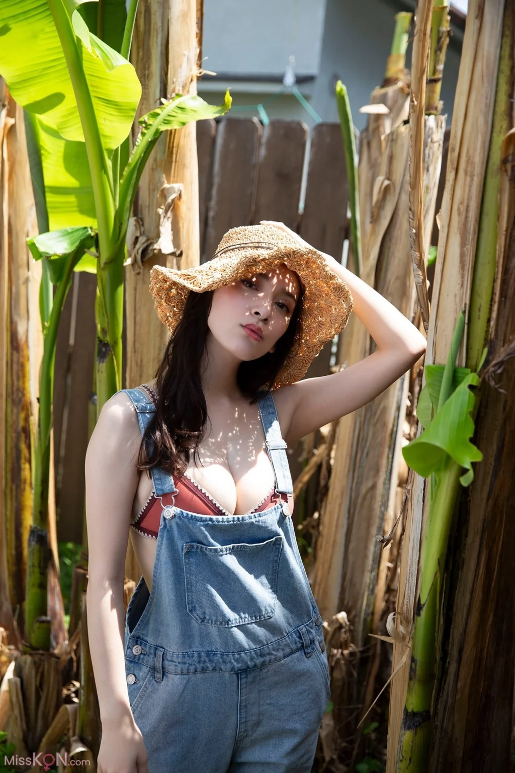 [JP] Tomaru Sayaka (都丸紗也華):「bloom」【ヤングチャンピオンデジグラ】 (83 photos)
