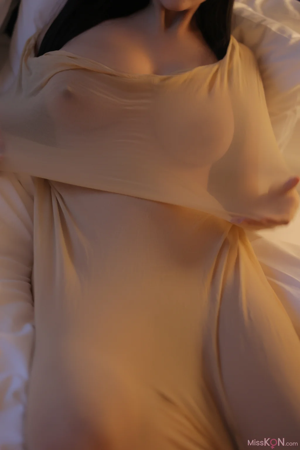 [内购无水印] 余安安: 秀人网模特 透视 (106 photos) – Page 4