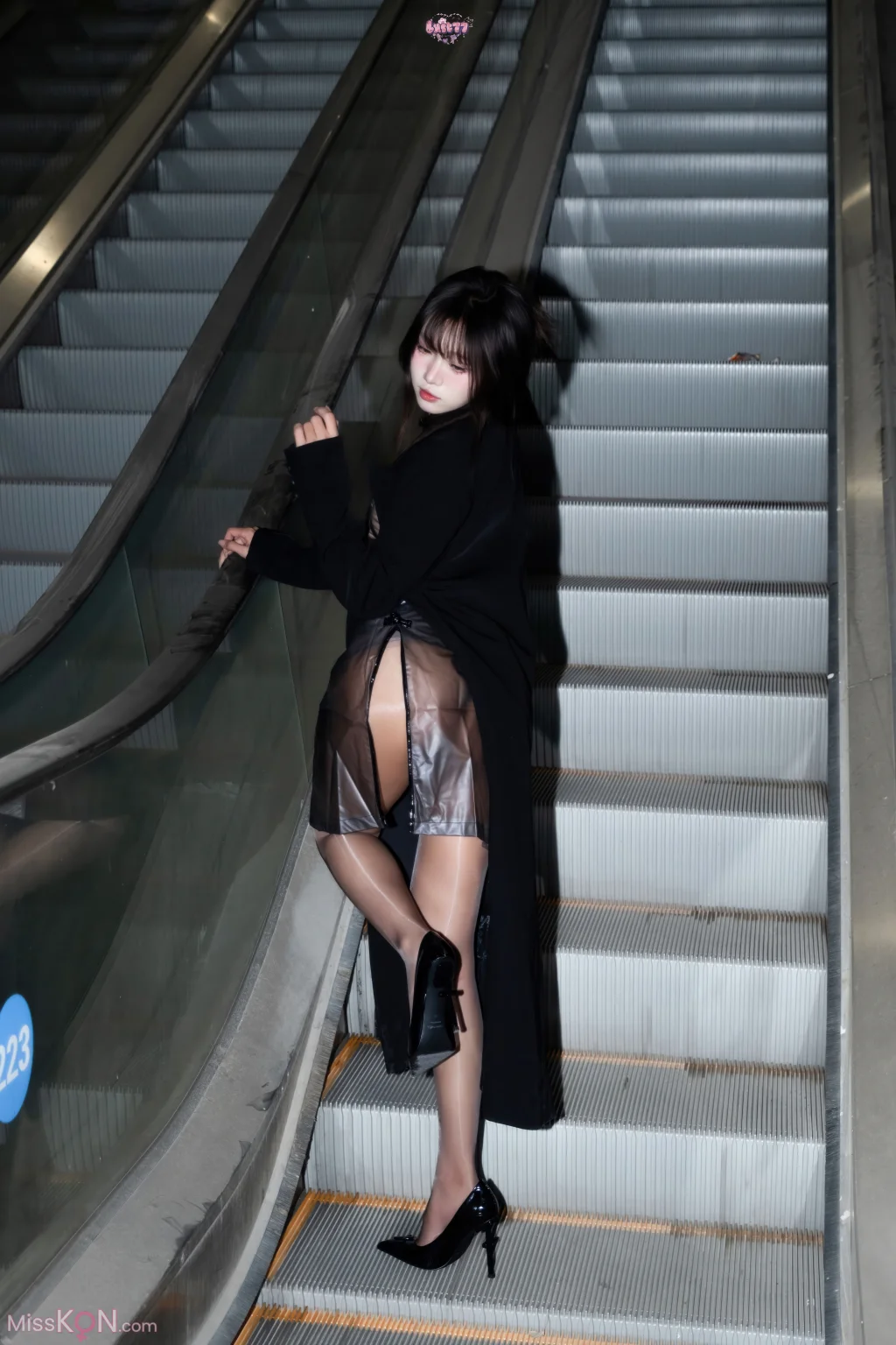 Coser@柒柒要乖哦: 午夜邂逅 (75 photos)