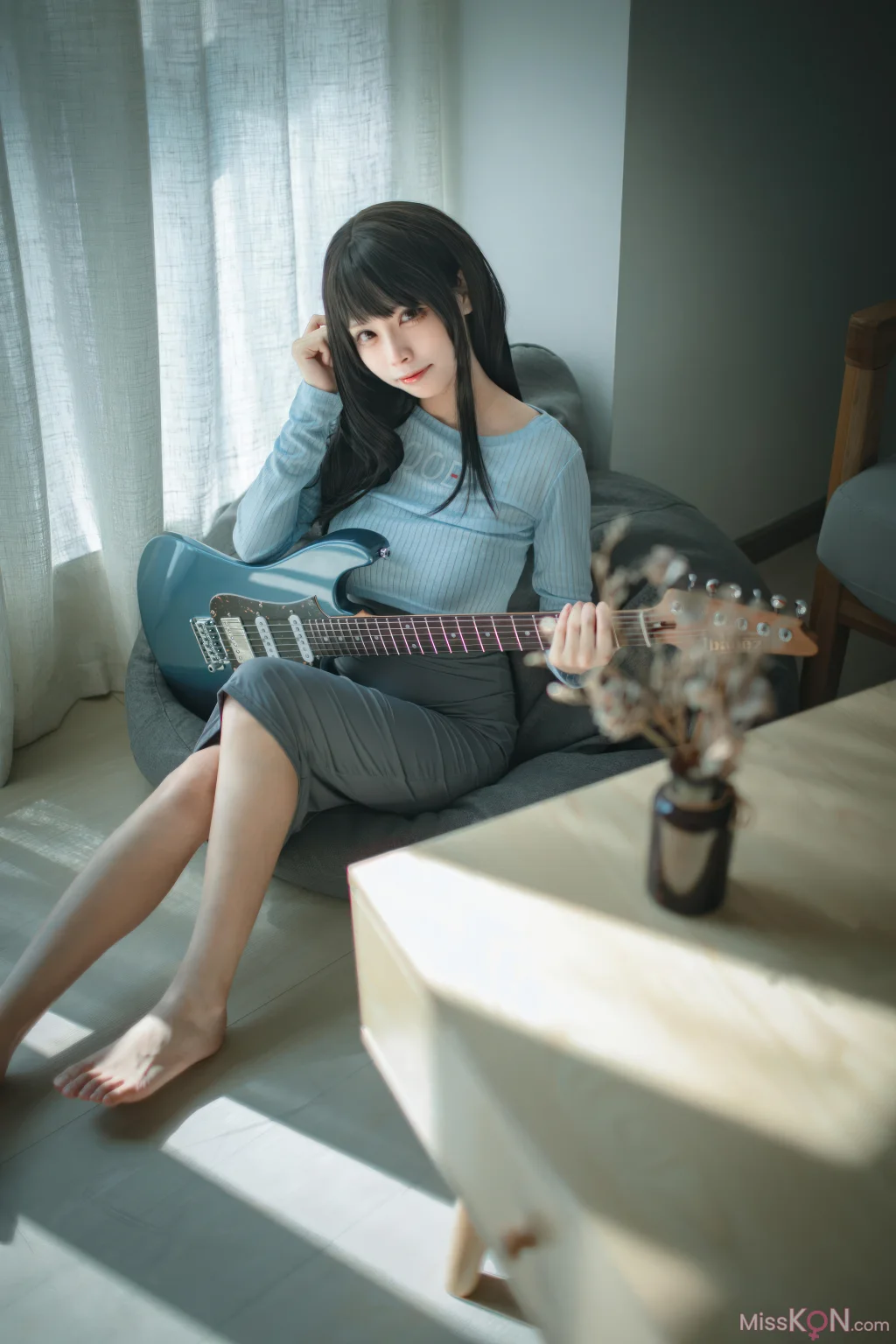 Coser@三無人型: 吉他妹妹 (24 photos)