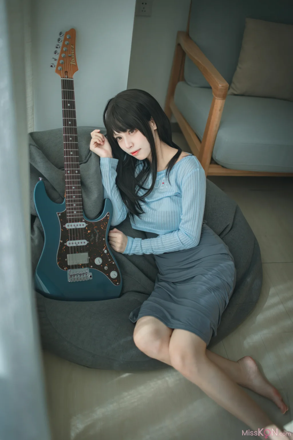 Coser@三無人型: 吉他妹妹 (24 photos)