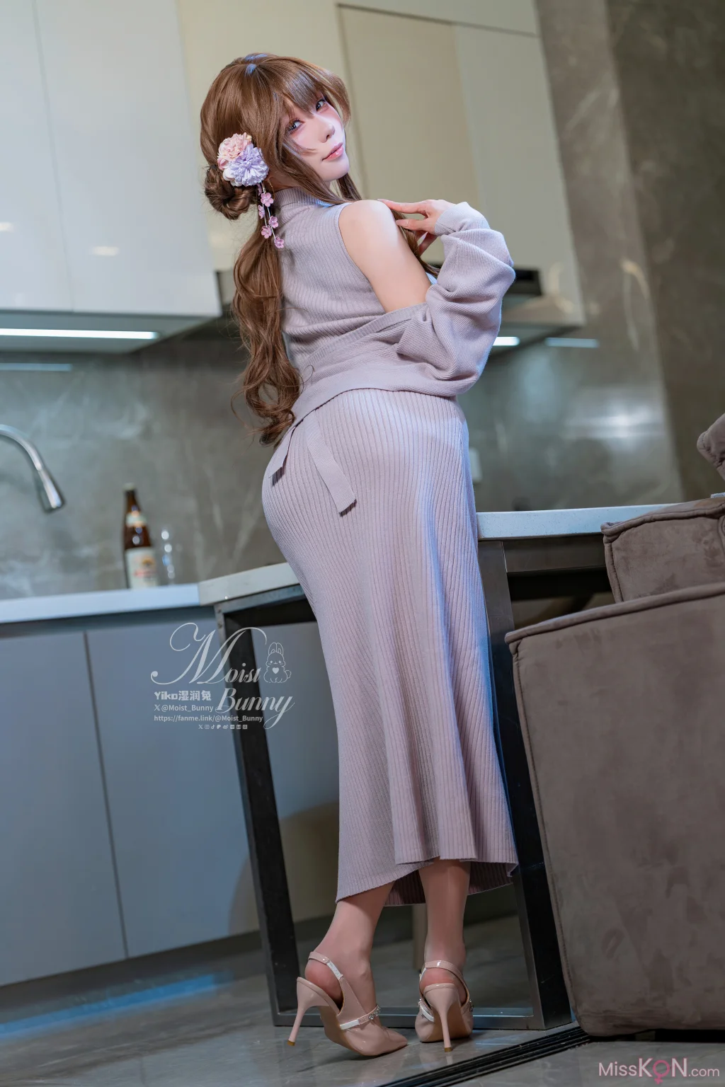 Coser@黏黏团子兔: 2026-01月作品 在丈夫身边 (124 photos + 3 videos) – Page 2