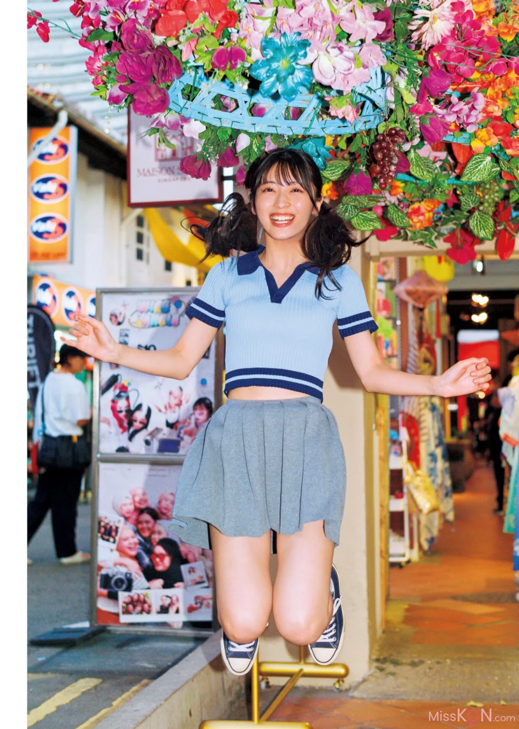 [JP] Airi Satō (佐藤綺星): 1st写真集『天使の反射角度』 (147 photos) – Page 2