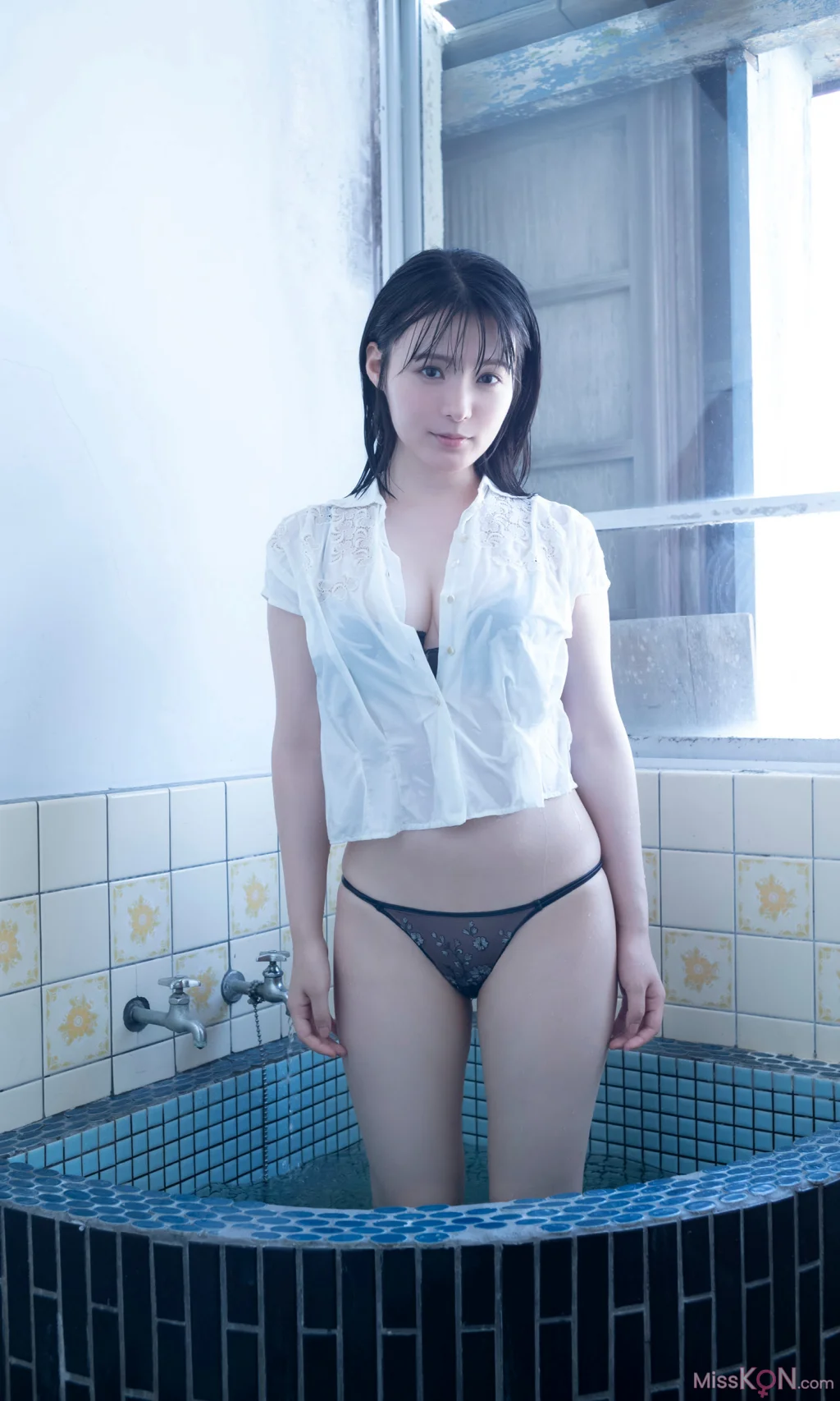 [JP] Mizuki Hoshina (星名美津紀):【デジタル限定】写真集「どんなときも、どんなときも。」 (週プレ PHOTO BOOK) (82 photos) – Page 2
