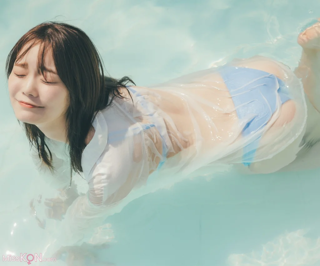 [JP] 青戸しの:【デジタル限定】写真集「WHITE and・・・」 週プレ PHOTO BOOK (63 photos)