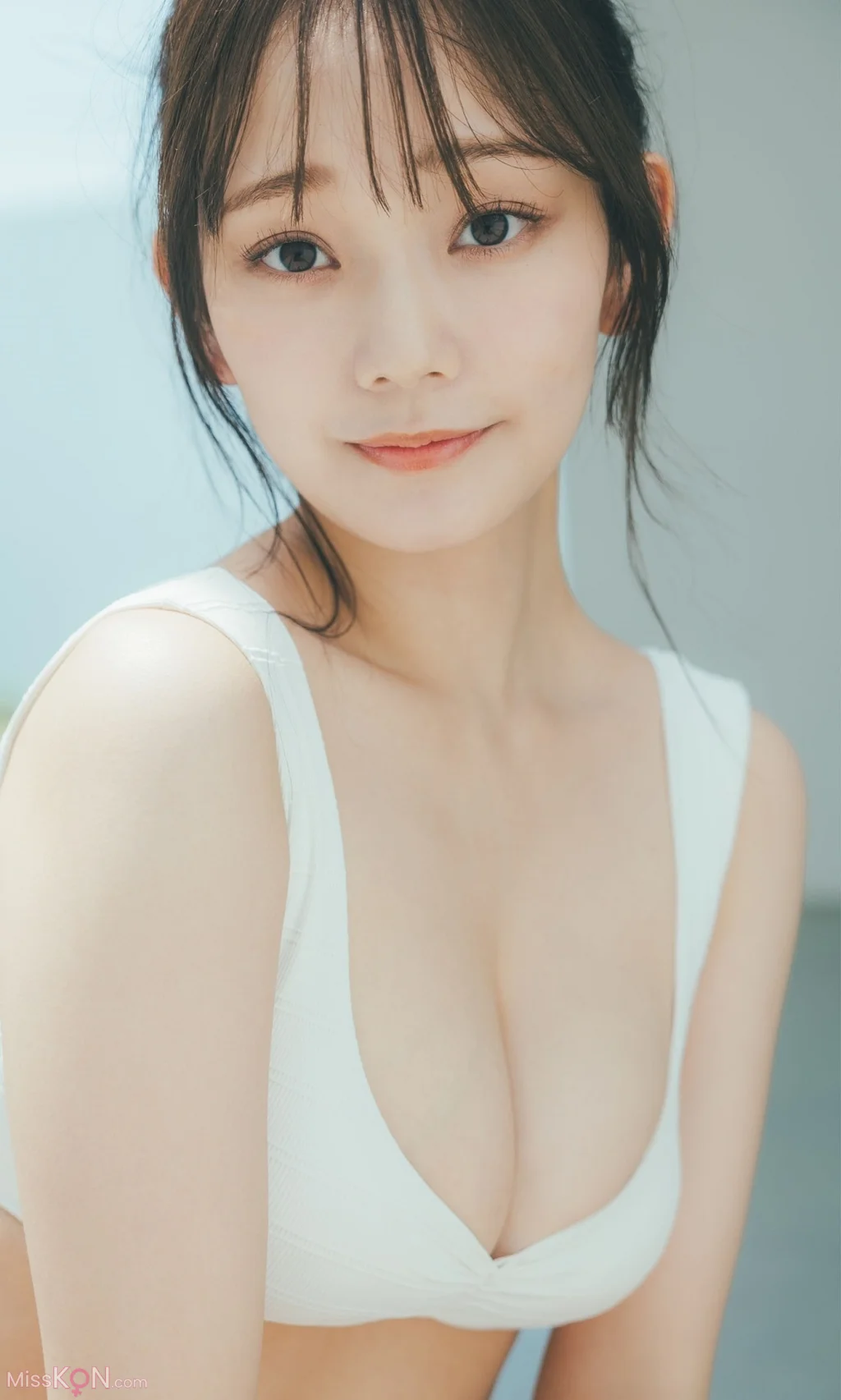[JP] 青戸しの:【デジタル限定】写真集「WHITE and・・・」 週プレ PHOTO BOOK (63 photos) – Page 2