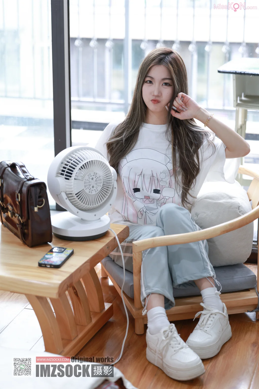[MZSOCK爱美足] No.349: 姿涵 (107 photos + 1 video)