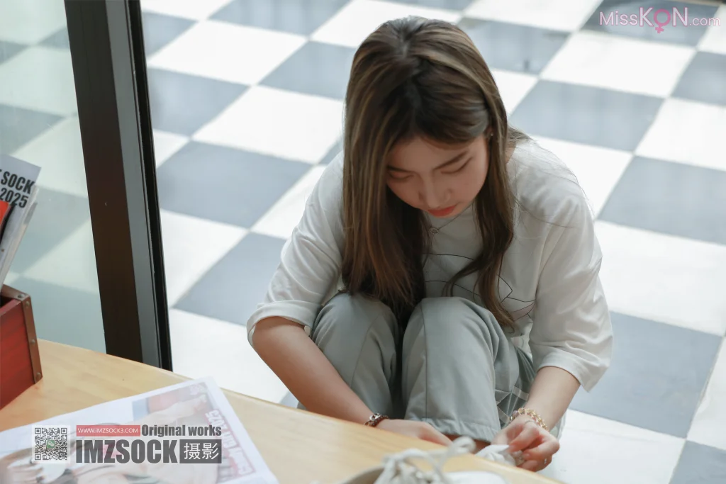 [MZSOCK爱美足] No.349: 姿涵 (107 photos + 1 video) – Page 2