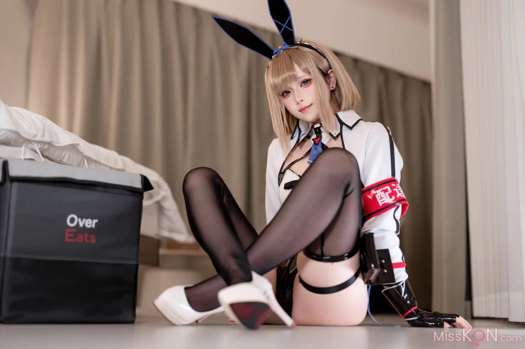Coser@屿鱼: 外卖兔女郎·小葵 (66 photos)