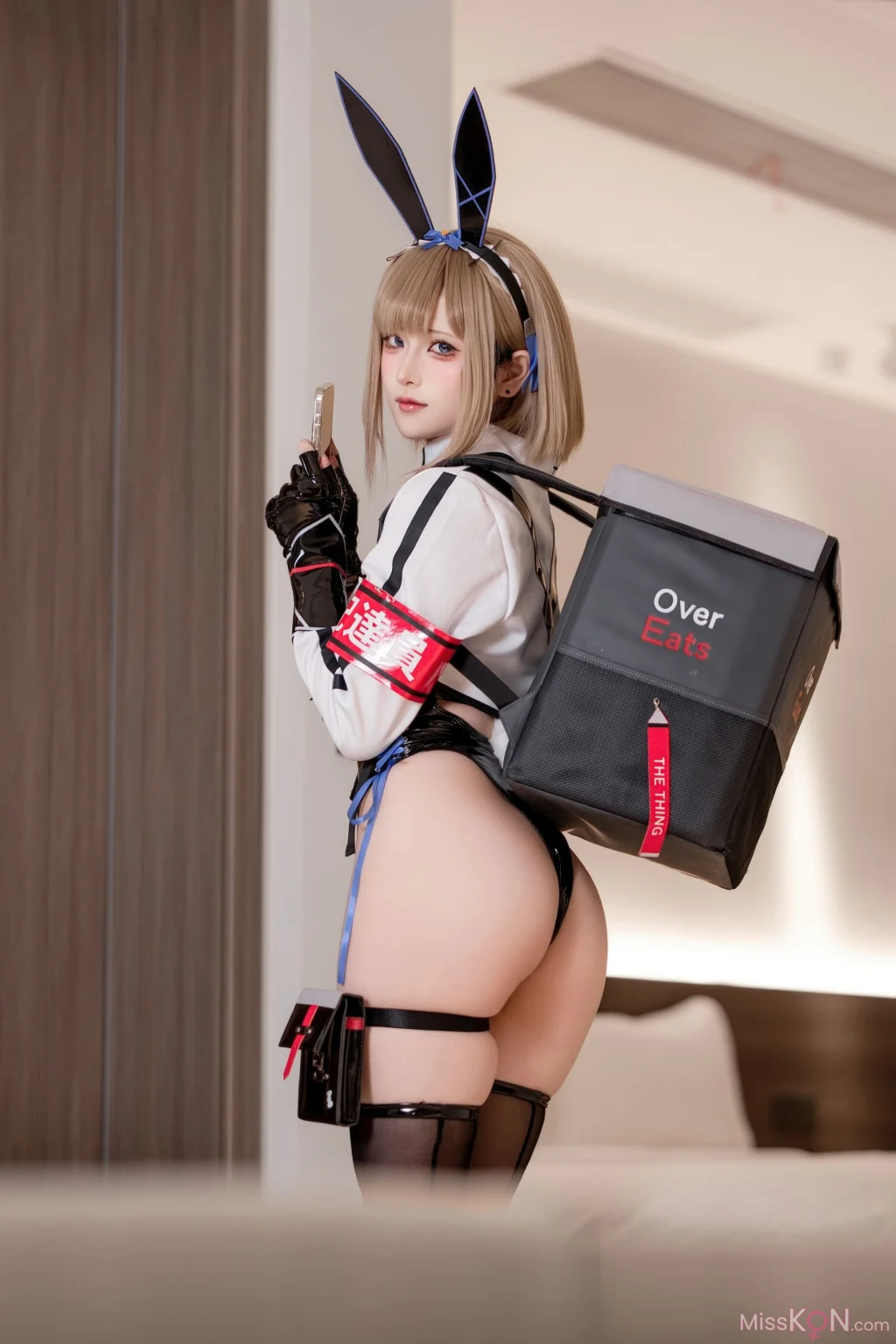 Coser@屿鱼: 外卖兔女郎·小葵 (66 photos)