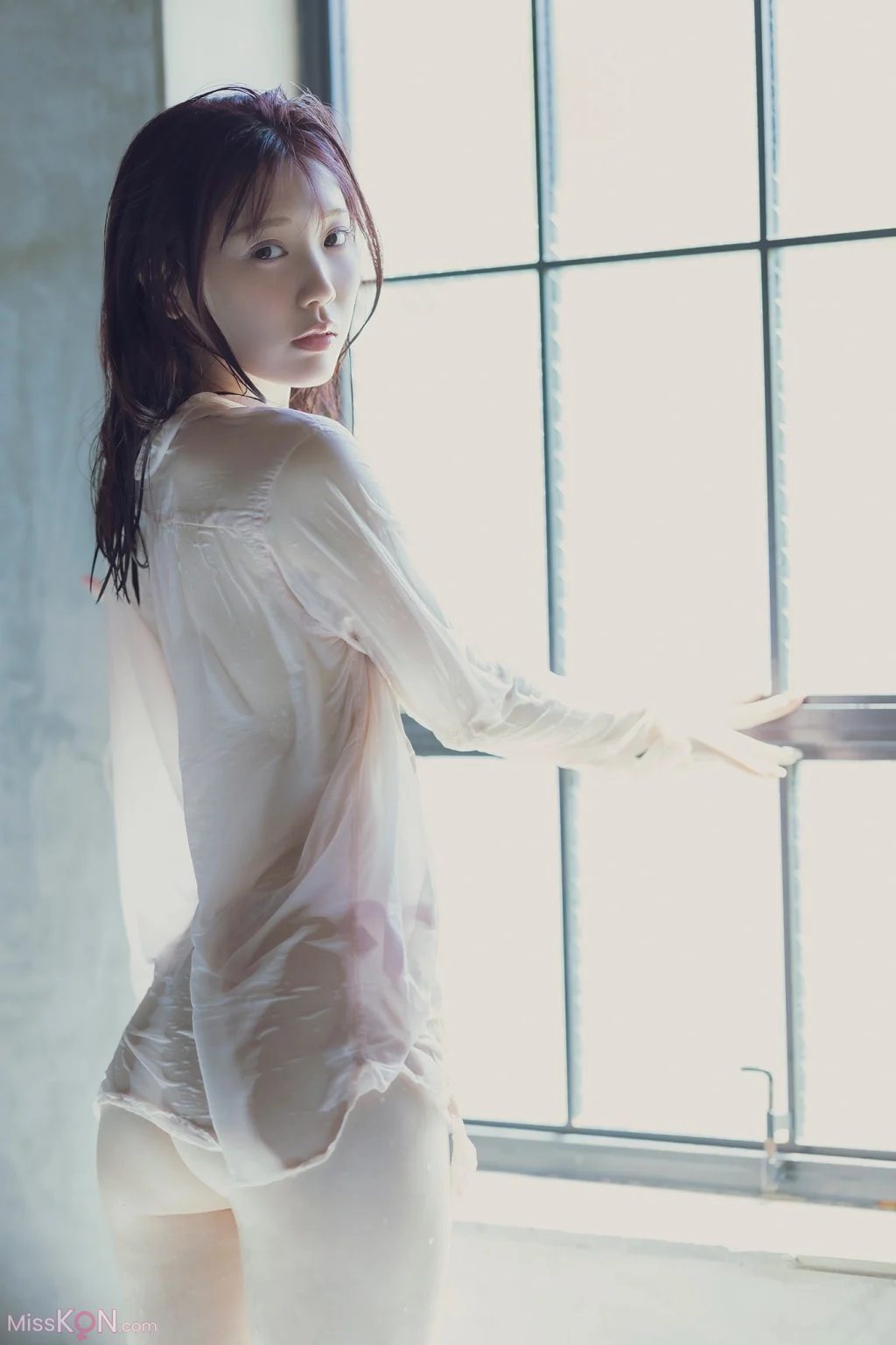 [JP] Mio Ishikawa (石川澪): FRIDAYデジタル写真集 Candy Pink Vol.2 (77 photos) – Page 2