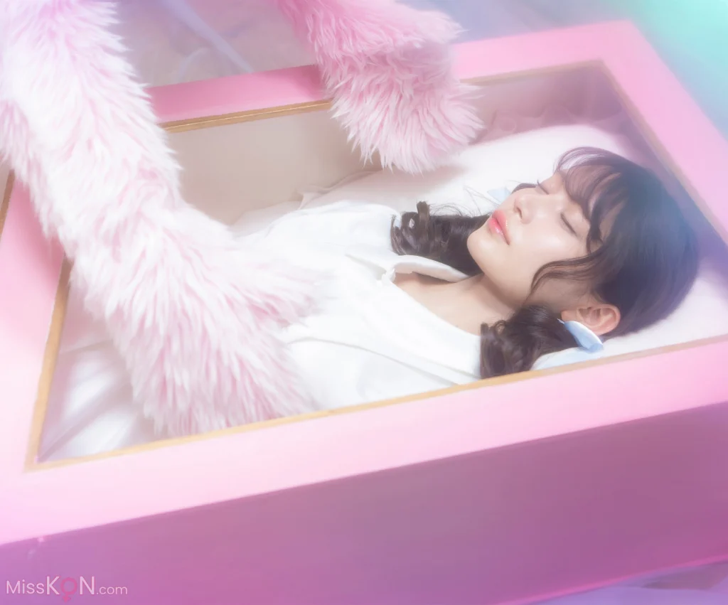 [JP] Nitori Sayaka (似鳥沙也加):【デジタル限定】写真集「好き好き好きずっと好き。」 (週プレ PHOTO BOOK) (79 photos)