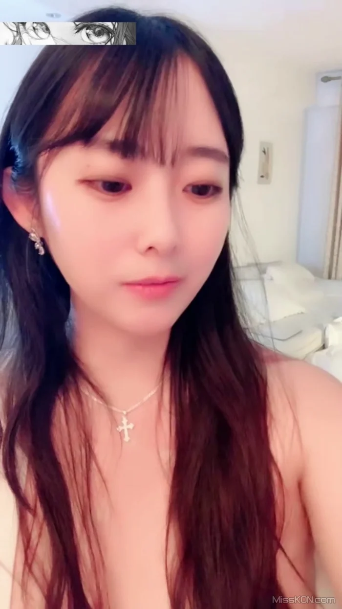 小狐狸: 娇娇嗲嗲的 声优小魅魔巨乳肥臀 (27 photos + 2 videos)
