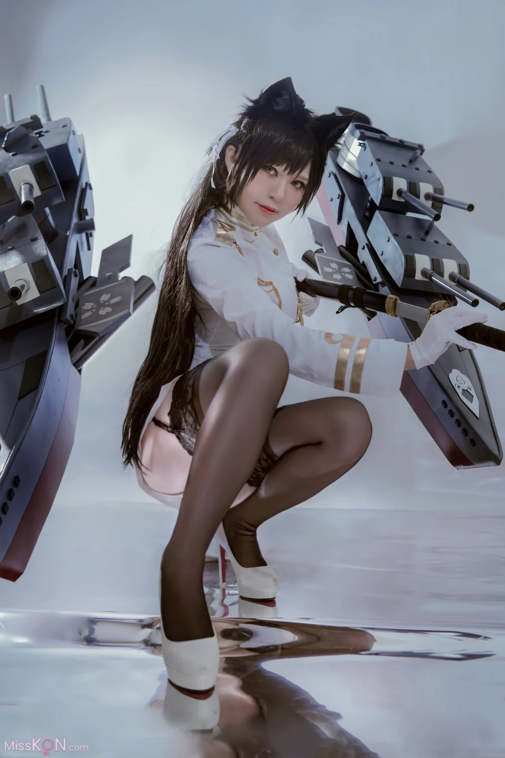 Coser@半半子: 爱宕 (45 photos)