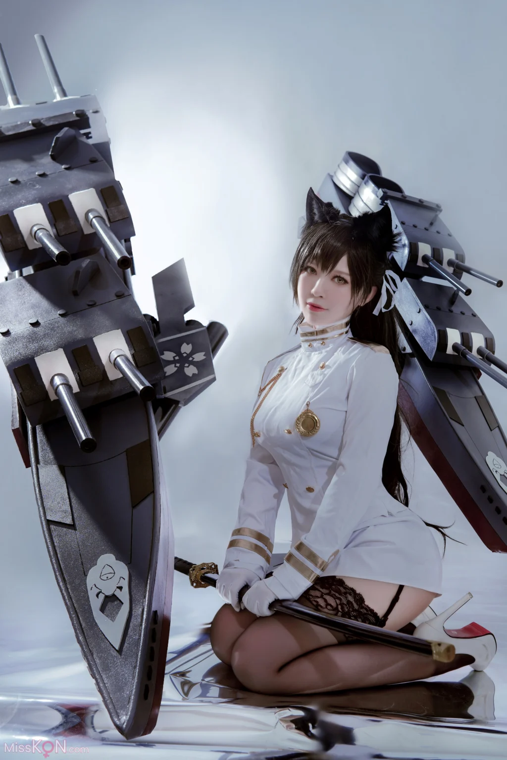 Coser@半半子: 爱宕 (45 photos)