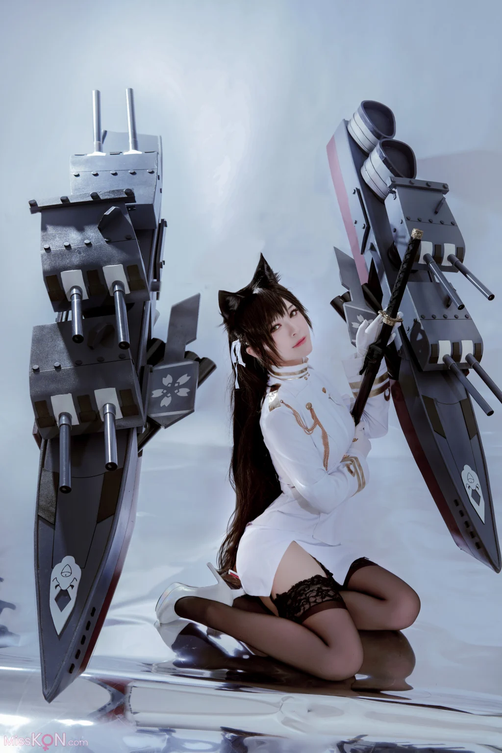 Coser@半半子: 爱宕 (45 photos)