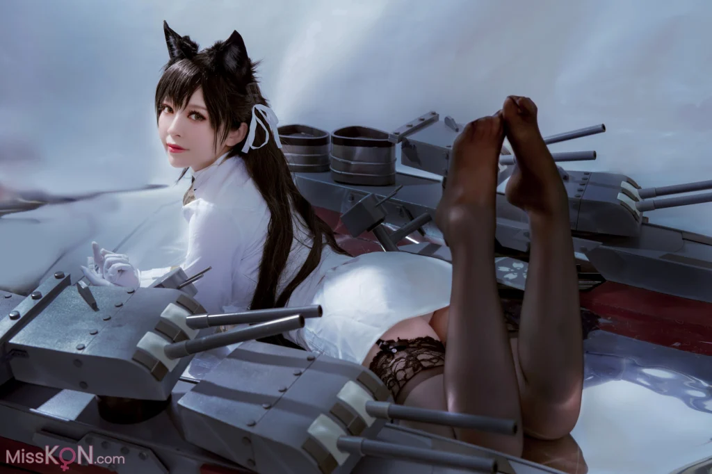 Coser@半半子: 爱宕 (45 photos)
