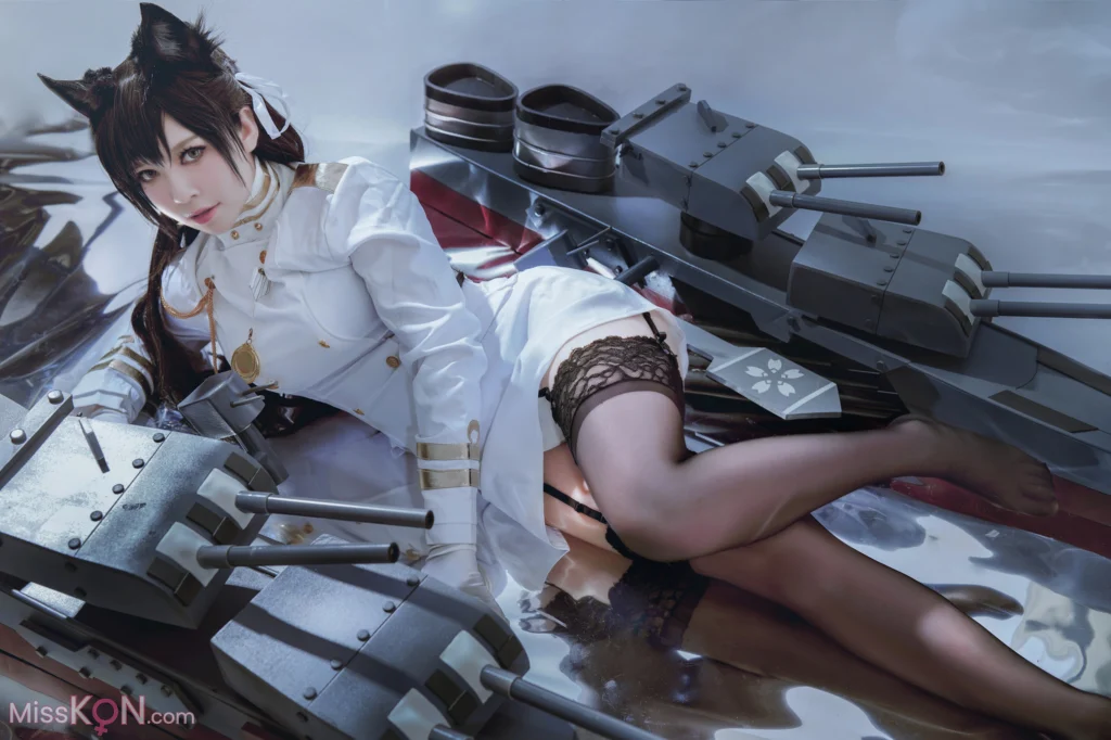 Coser@半半子: 爱宕 (45 photos)
