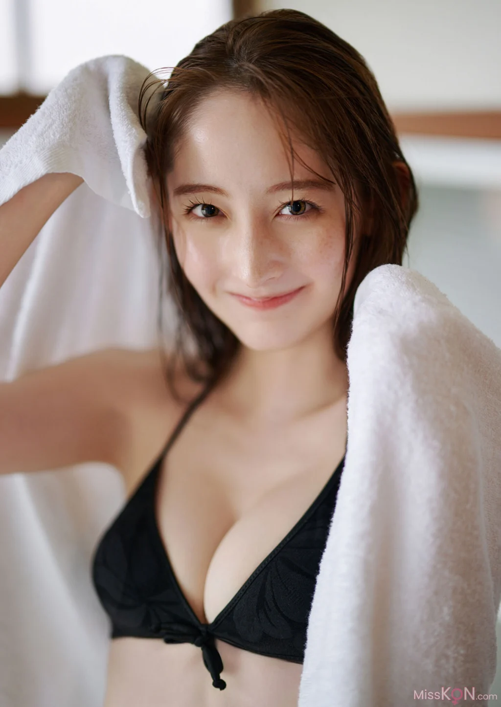 [JP] Cecile Nana (菜那セシル):【デジタル限定】写真集 『 二十歳のプロローグ 』 (ワニブックス デジタル写真集) (82 photos) – Page 3