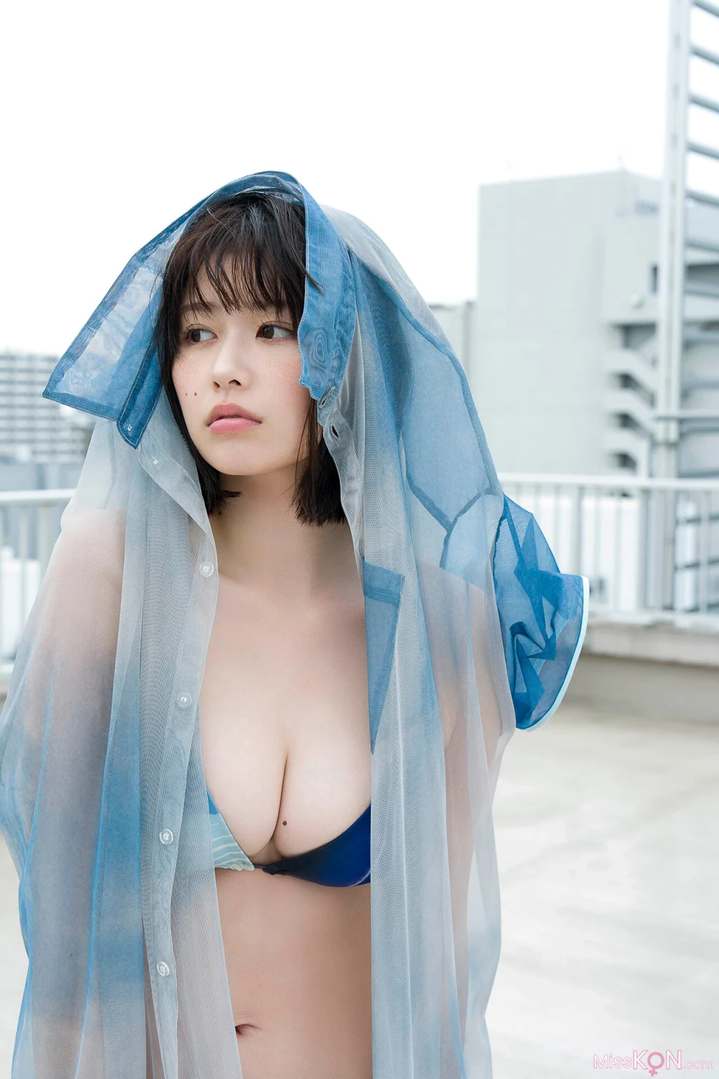 [JP] Yuzuha Saeki (冴木柚葉): FLASHデジタル写真集 Lumiere (83 photos)