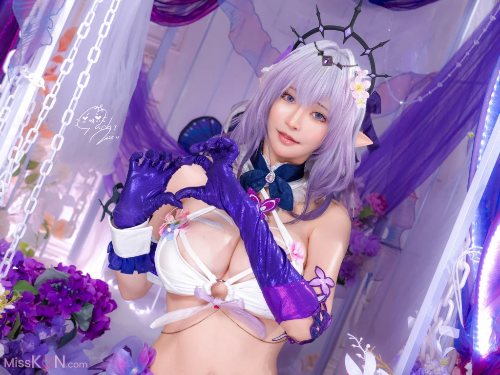 Coser@Machi馬吉: 水着 聖女の裏の危ない姿 第一弾 (51 photos)