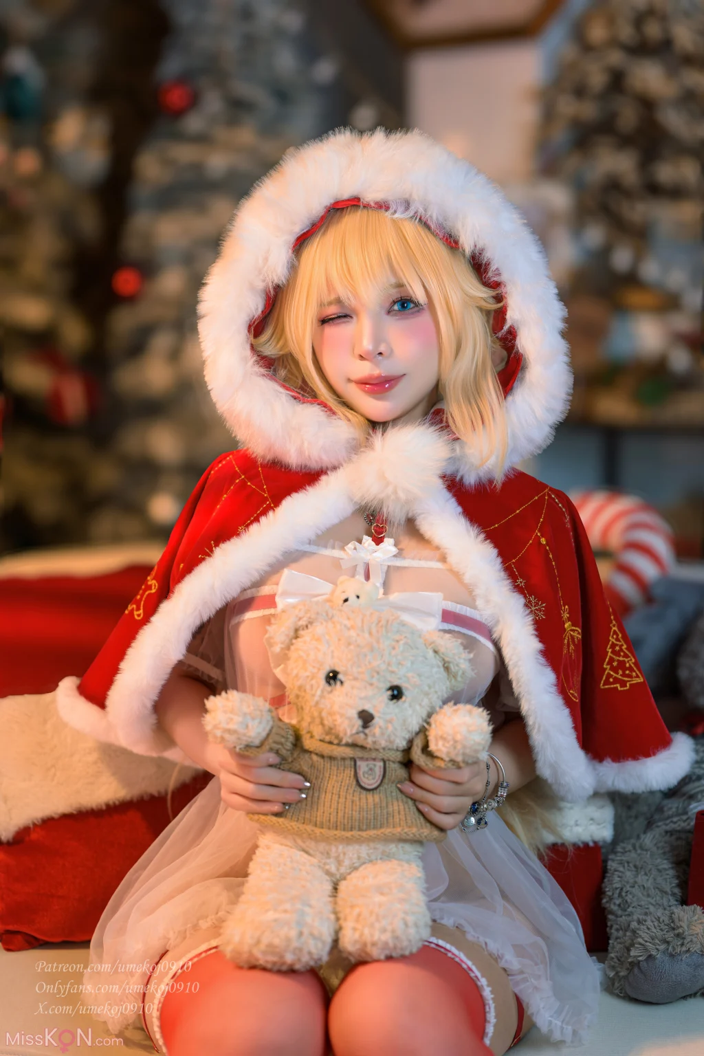 Coser@UmekoJ: Merry Peach Super Mario (88 photos + 6 videos)